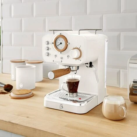 Swan Nordic Cotton White Pump Espresso Coffee Machine - Image 4